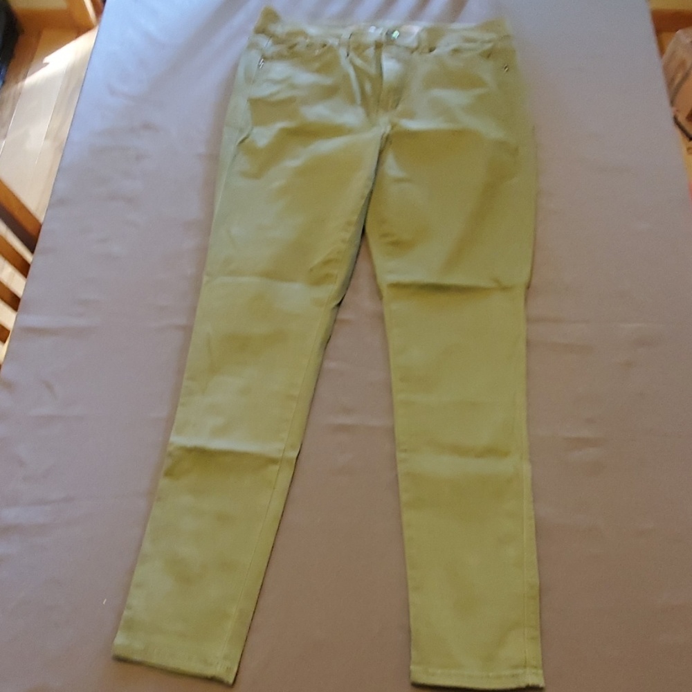 Seven7 skin-fit denim sz 12 khakis green color